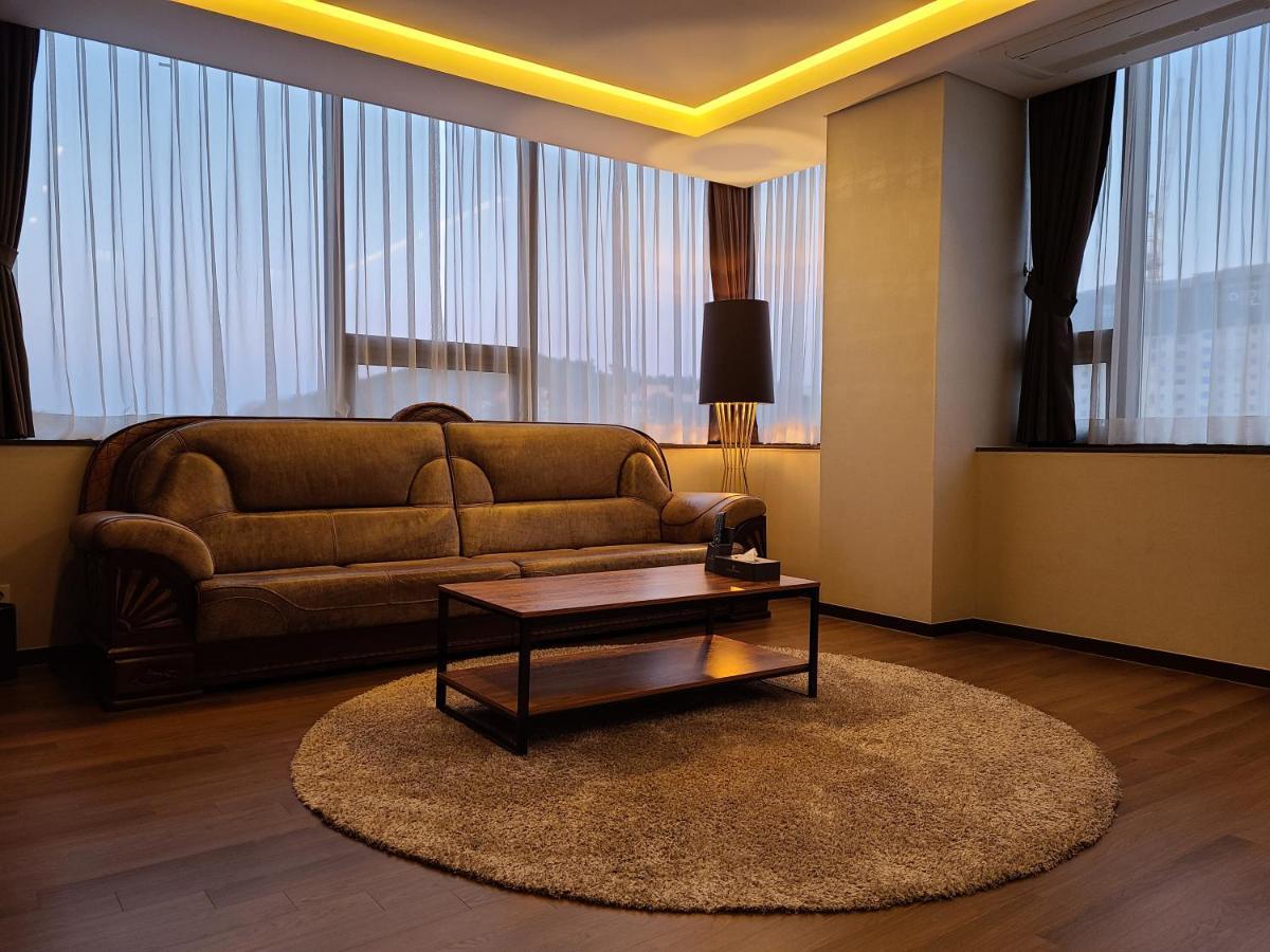 New Donghae Tourist Hotel Εξωτερικό φωτογραφία