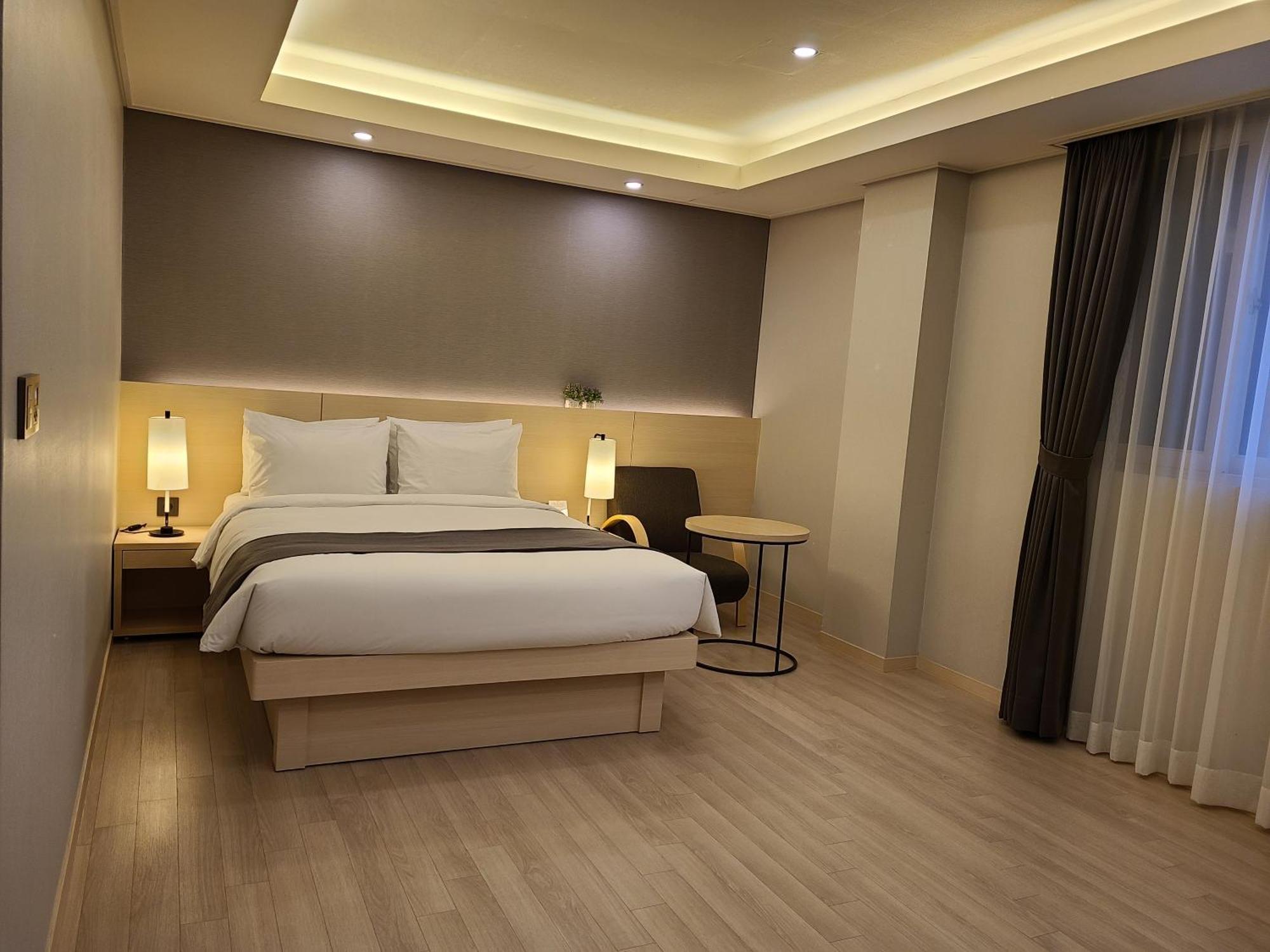 New Donghae Tourist Hotel Εξωτερικό φωτογραφία